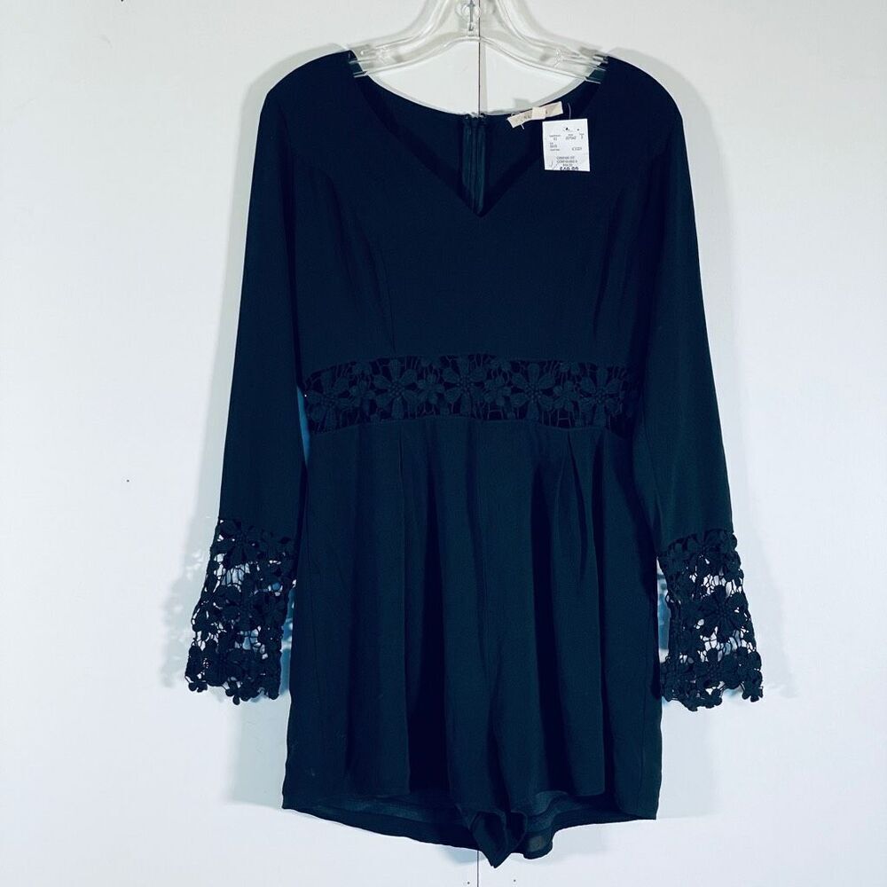 NWT Gorgeous ILLA ILLA Sz. M Black Romper with Lace accents on Waist & Sleeves